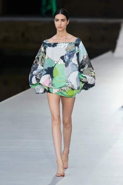 Look 11